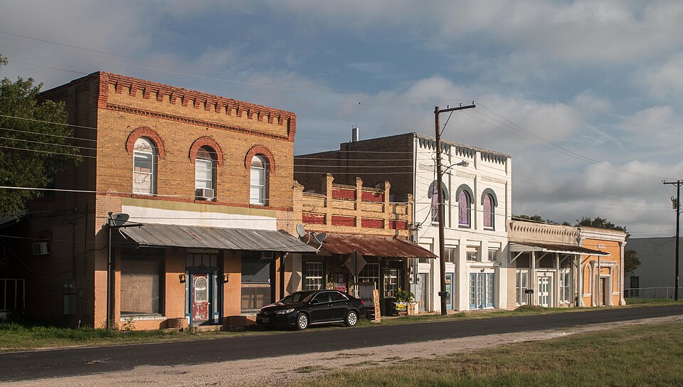 Devine, TX