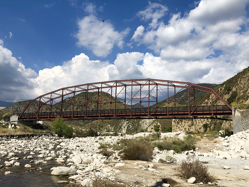 Highland, CA