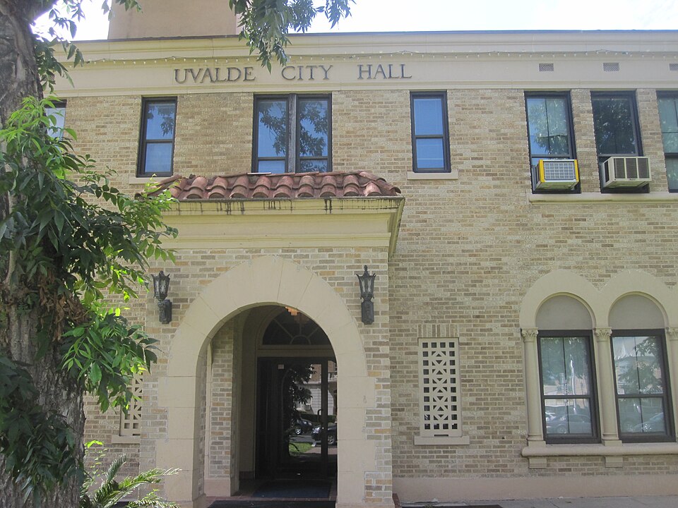 Uvalde, TX