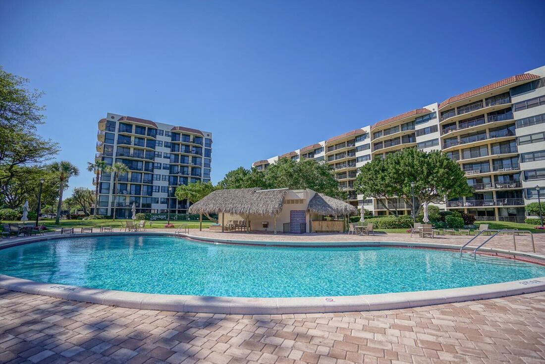Peter J Pellegrini | Pickle Ball Real Estate Photo